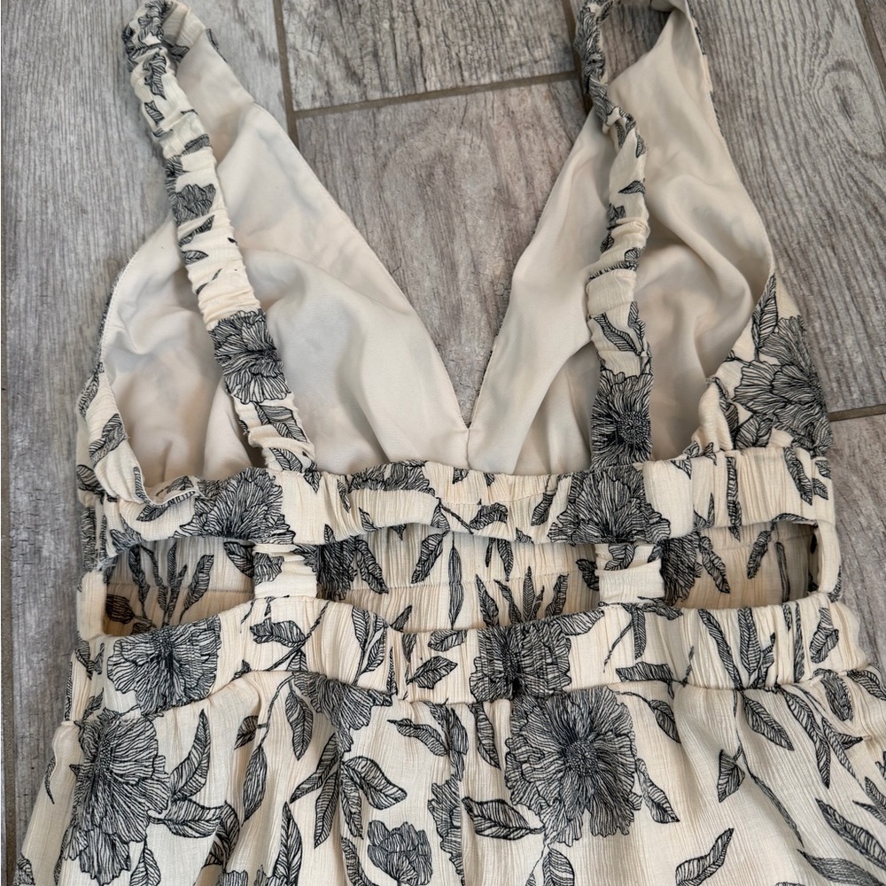 Abercrombie & Fitch Cream & Black Floral Wide-Leg Jumpsuit - Picture 6 of 7